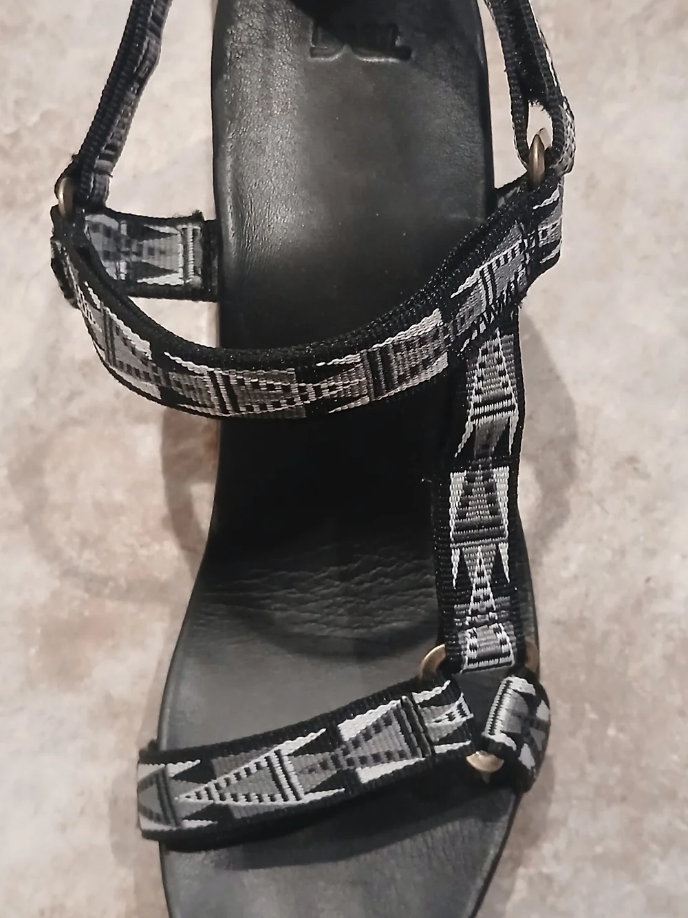 Teva Black Patterned Wedge Sandals Size 8 Women's